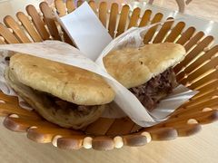 -闫家驴肉老店(华电一校店)