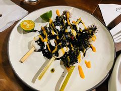 墨鱼汁鱿鱼串-gula