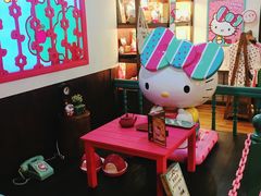 -红樱花食品公司Hello Kitty台湾伴手礼专卖店(淡水店)
