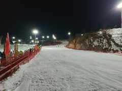 -蓟洲国际滑雪场