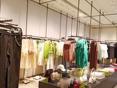 -URBAN REVIVO(富力海珠城店)
