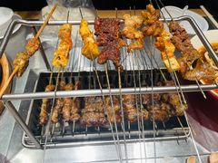 -绿地三只羊羊肉串(万科店)