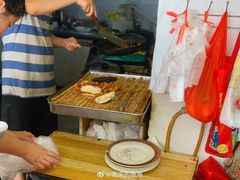 -一品鲜鱼锅贴(人民一路店)