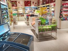 -良品铺子(海林广场店)