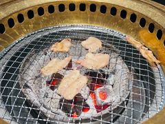 -山川小町·极番烧肉(新地假日广场店)