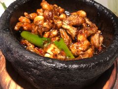 石锅杭椒牛蛙-桂满陇天书(南京德基旗舰店)