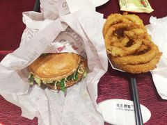 -The Habit Burger Grill 哈比特汉堡(复兴soho店)