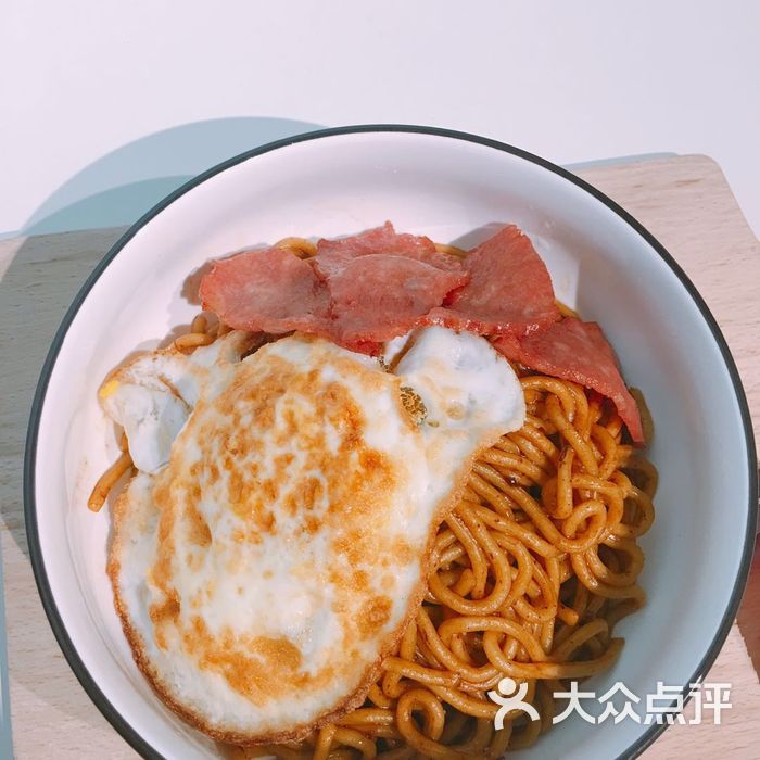 花渡fados香肠煎蛋车仔面图片-北京面包/饮品-大众点评网