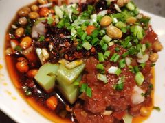 凉拌米豆腐-红辣椒陶氏丝娃娃(逸天城店)