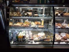 面包甜点陈列柜-星巴克(杭州西湖银泰1F店)