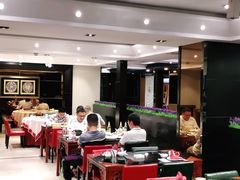 大堂-皇城根·鲁菜济南菜·吊炉烤鸭·炒鸡鱼头(济南旗舰店)