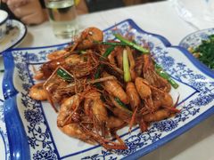 油爆小河虾-邱记私房菜·十八年本地菜