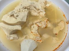 -土砂锅生态山庄·非遗砂锅雅鱼