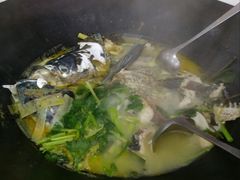 -老农民柴火灶鲜鱼馆