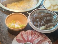 -小天鹅火锅·一线江景洪鼎旗舰店(洪崖洞店)