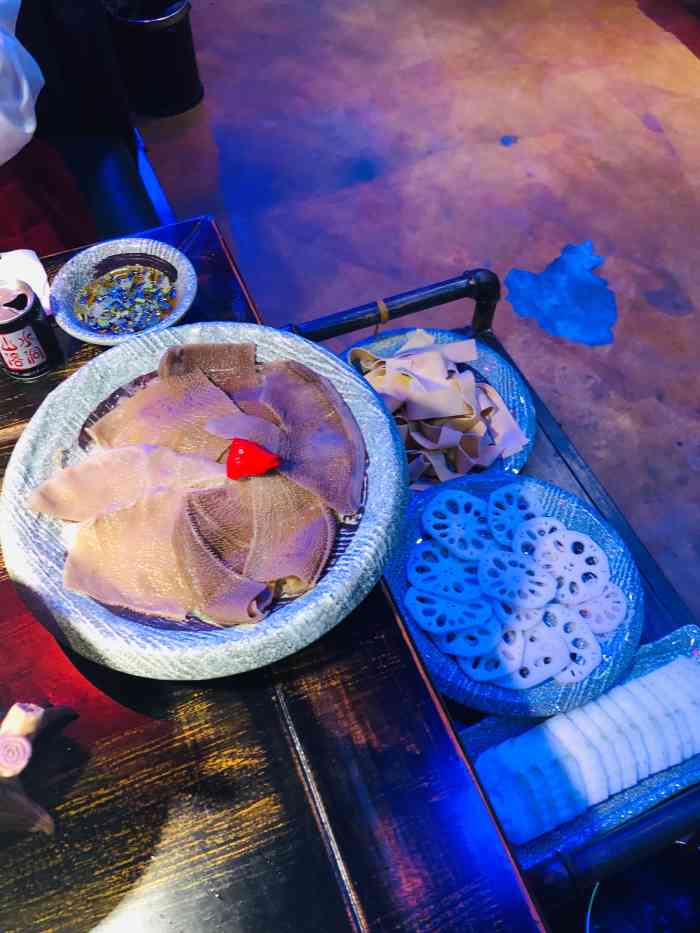 水帘洞正宗重庆老火锅-"这家算是正宗的重庆火锅,虽然在西安开的时.