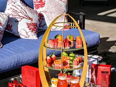 -亚龙湾喜来登·美景台大堂吧