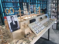 -Trend1881视光·蔡司视觉(领展广场店)
