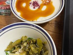 -云阿蛮云南生烫牛肉米线(奉贤路店)