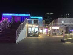 -资和信百货商场