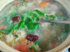 -有红鸡毛店·川菜(建设路店)