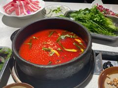 -贵府酸汤牛肉火锅·贵州老字号(飞山街店)
