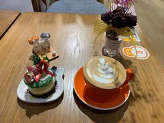 -藏猫猫咖啡主题馆(中央大道店)