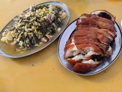 -四更周店烤乳猪