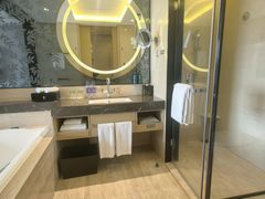 -广州花都皇冠假日酒店