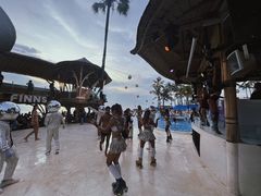 -FINNS Beach Club