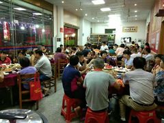 大堂-雄仔农家菜馆·特色葱油鸡(六祖店)