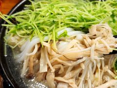 -丽虹云南过桥米线(兴工街店)
