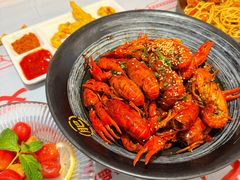 -肥肥虾庄·金牌油焖大虾(汉口城市广场店)