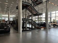 -天津波士信达奔驰4S店(卫津南路店)