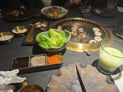 -铭牛烧肉·和牛海鲜自助(高新月牙湖店)