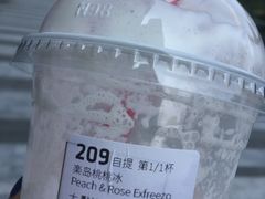 -瑞幸咖啡(绿地新都会9号楼店)