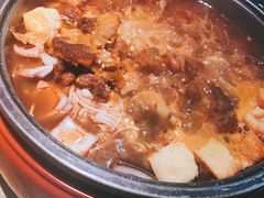 -吉吉向上炭烤鸡肉煲(大学城店)