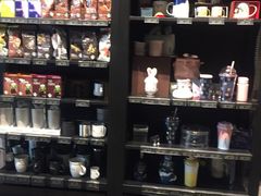 -星巴克臻选(南京金茂览秀城店)