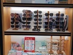 -何氏眼科视光中心·眼镜·配镜(汇泉东路店)