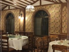 -维吾尔餐厅(宜山路店)