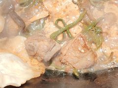 地锅鸡-地锅公社·现炒地锅鸡·地锅鱼·夜宵(罗锦路店)
