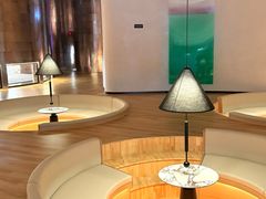 -涨巢·潮玩水疗局