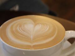 -Café Monson