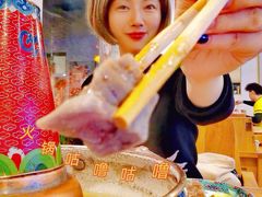 -毛辣果·贵州红酸汤牛肉火锅(西单店)