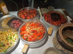 -巴厘龙虾·榜首油焖大虾(音乐学院·沿江酒馆店)