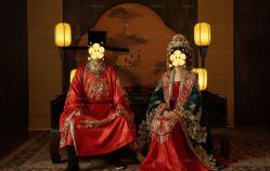 -雪中彩影婚纱摄影·微光艺术中心