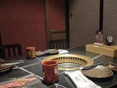-山川小町·极番烧肉(新地假日广场店)