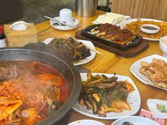 -喇喇排骨火锅·传统韩式脊骨汤(望京西园总店)