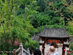 -楠柏弯休闲山庄(梨花溪店)
