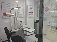 -光明眼镜·蔡司授权(徐泾店)